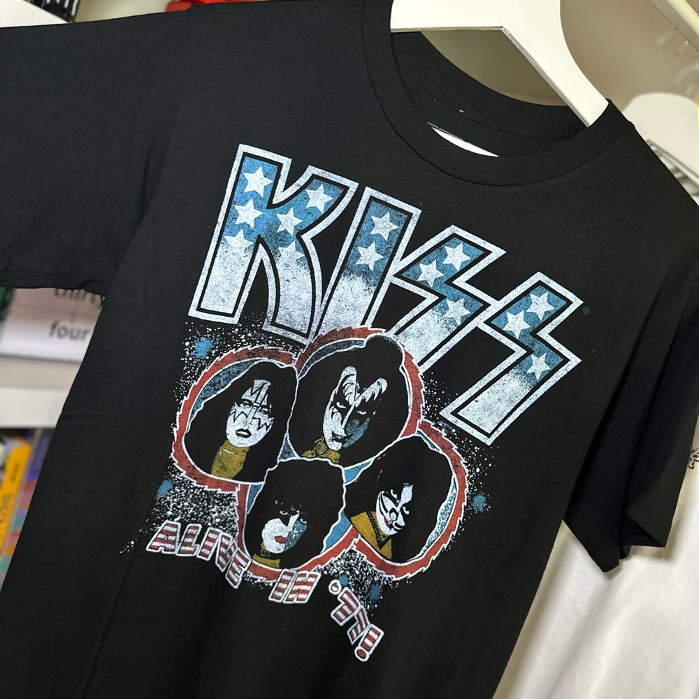 Kiss “Alive In 77” Tee